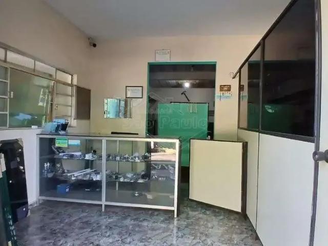 Casa / Sobrado Comercial para Locação em Américo Brasiliense/SP Vila Cerqueira