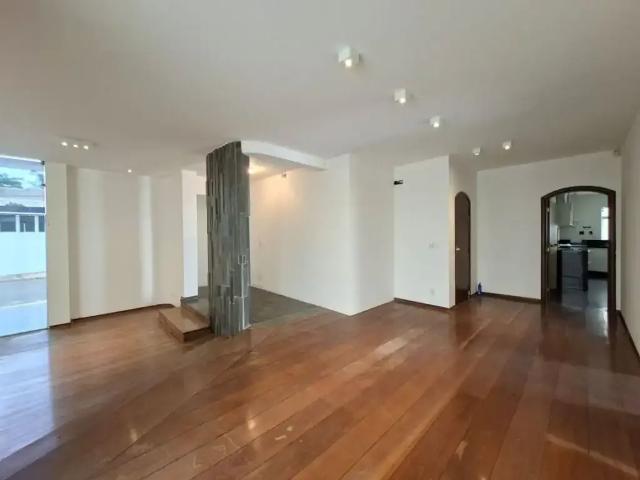Casa / Sobrado Comercial para Locação em Americana/SP Paraíso 5 Quartos