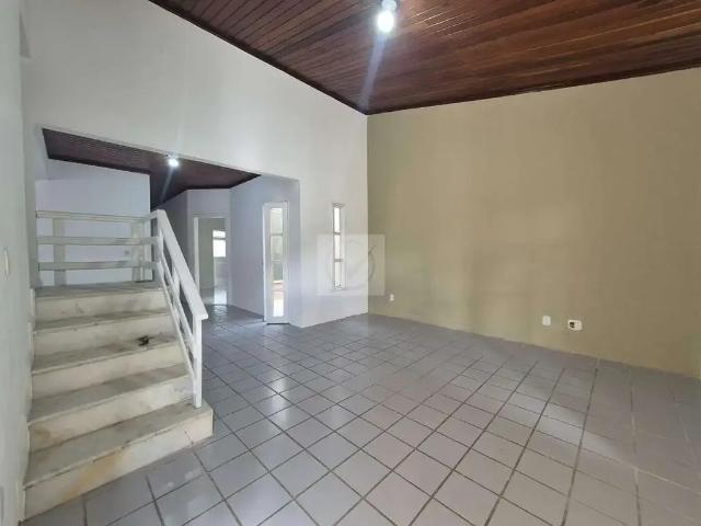 Casa / Sobrado Comercial para Locação em Aracaju/SE Atalaia 4 Quartos