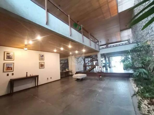 Casa / Sobrado Comercial para Locação em Aracaju/SE Farolândia 3 Quartos