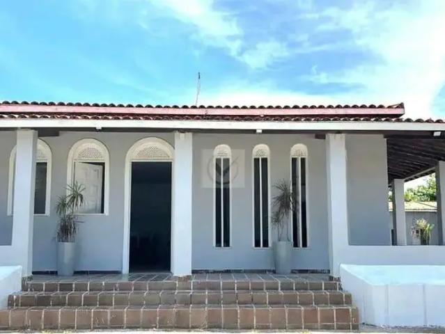 Casa / Sobrado Comercial para Locação em Aracaju/SE Mosqueiro 3 Quartos