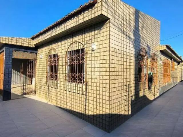 Casa / Sobrado Comercial para Locação em Aracaju/SE Ponto Novo 3 Quartos