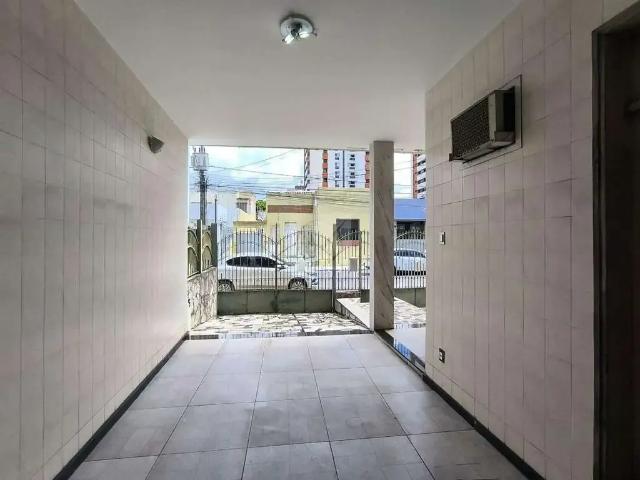Casa / Sobrado Comercial para Locação em Aracaju/SE São José 8 Quartos