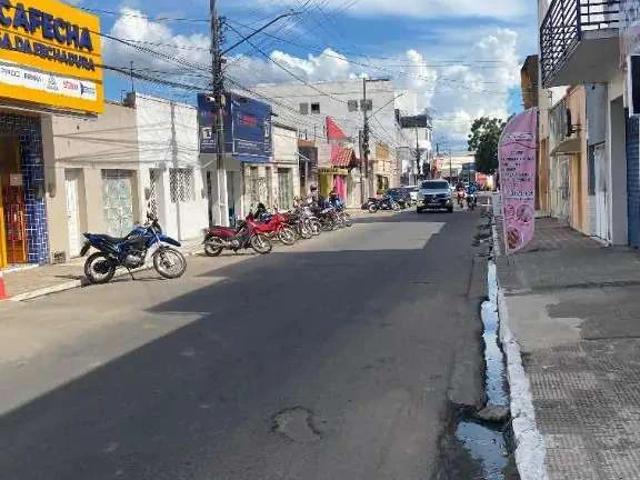 Casa / Sobrado Comercial para Locação em Arapiraca/AL Centro 4 Quartos