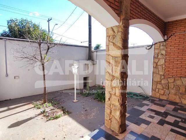 Casa / Sobrado Comercial para Locação em Araraquara/SP Vila Harmonia 4 Quartos