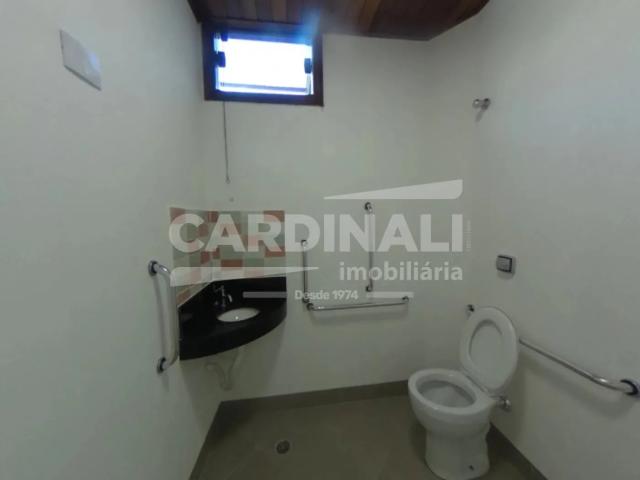 Casa / Sobrado Comercial para Locação em Araraquara/SP Jardim das Roseiras 4 Quartos