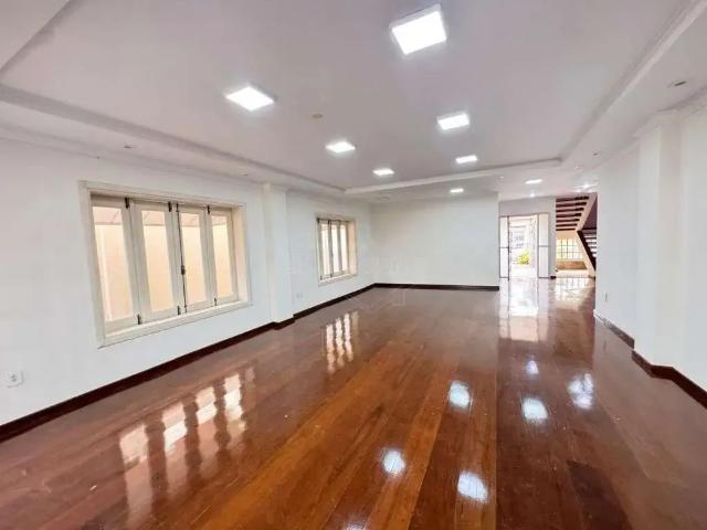 Casa / Sobrado Comercial para Locação em Araraquara/SP Jardim Primavera 3 Quartos