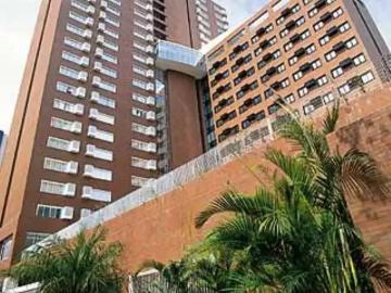 Casa para alugar em Praça das Hortências - Garagem