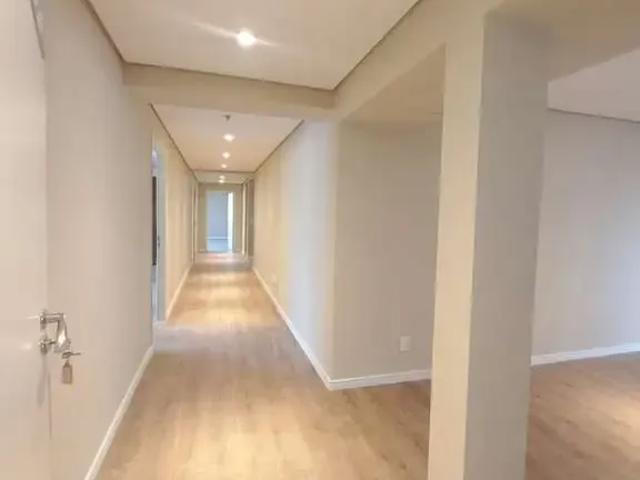 Casa / Sobrado Comercial para Locação em Barueri/SP Alphaville