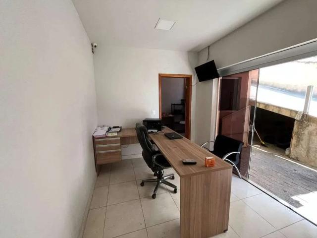 Casa / Sobrado Comercial para Locação em Belo Horizonte/MG Estoril 1 Quartos