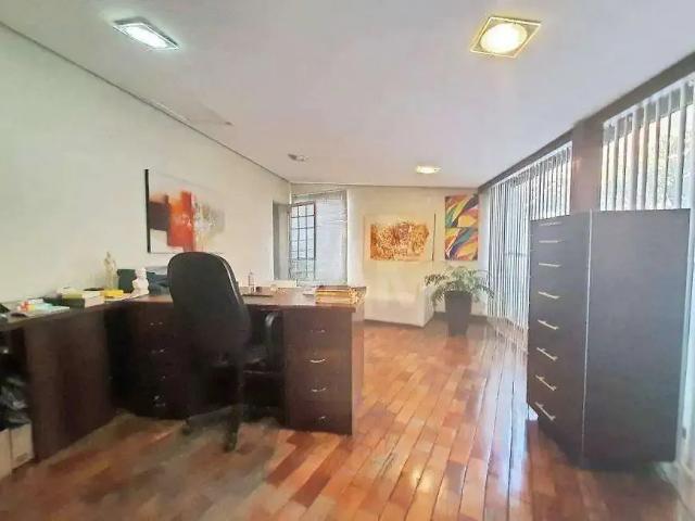 Casa / Sobrado Comercial para Locação em Belo Horizonte/MG Funcionários 3 Quartos