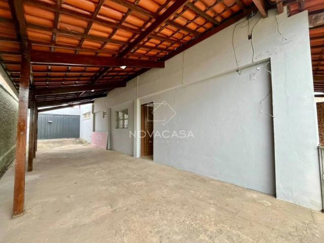 Casa / Sobrado Comercial para Locação em Belo Horizonte/MG Jaqueline 2 Quartos