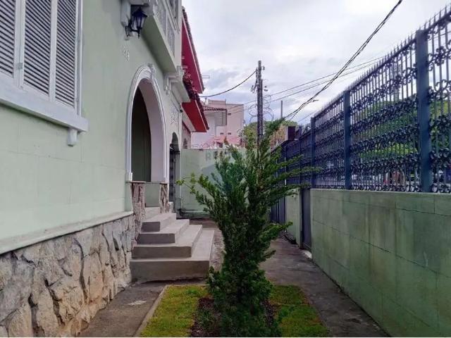 Casa / Sobrado Comercial para Locação em Belo Horizonte/MG Santo Agostinho 6 Quartos