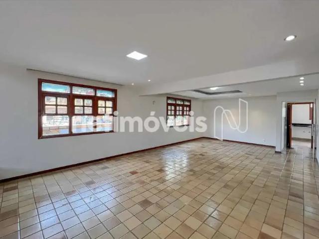 Casa / Sobrado Comercial para Locação em Belo Horizonte/MG Santa Tereza 8 Quartos