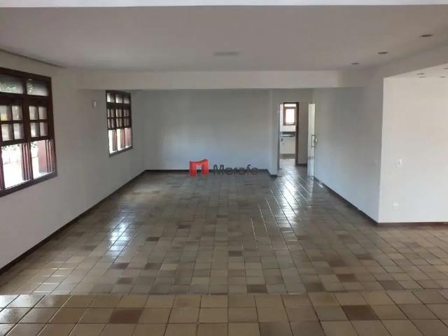 Casa / Sobrado Comercial para Locação em Belo Horizonte/MG Santa Tereza 8 Quartos