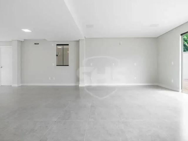 Casa / Sobrado Comercial para Locação em Blumenau/SC Centro 3 Quartos