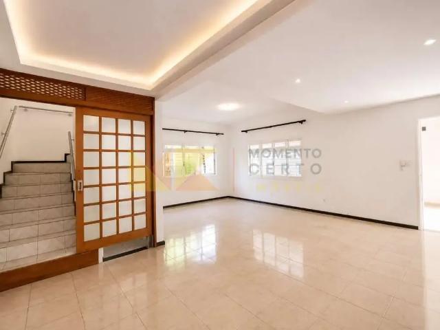 Casa / Sobrado Comercial para Locação em Blumenau/SC Itoupava Seca 4 Quartos