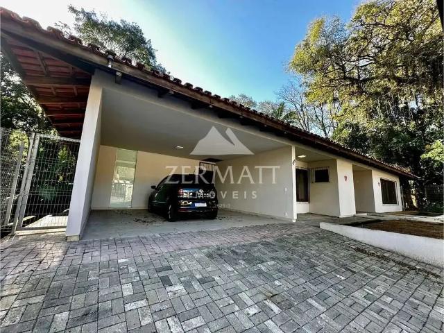 Casa / Sobrado Comercial para Locação em Blumenau/SC Ponta Aguda 4 Quartos