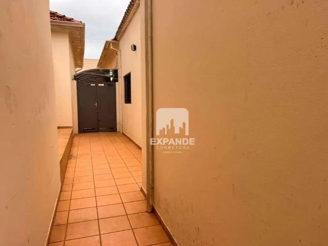 Casa / Sobrado Comercial para Locação em Botucatu/SP Centro 3 Quartos