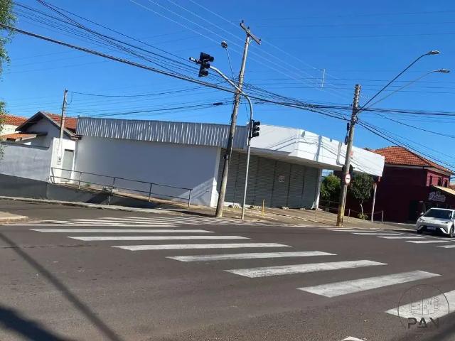 Casa / Sobrado Comercial para Locação em Botucatu/SP Vila São Lúcio