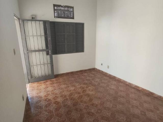 Casa / Sobrado Comercial para Locação em Cuiabá/MT Centro Norte 3 Quartos