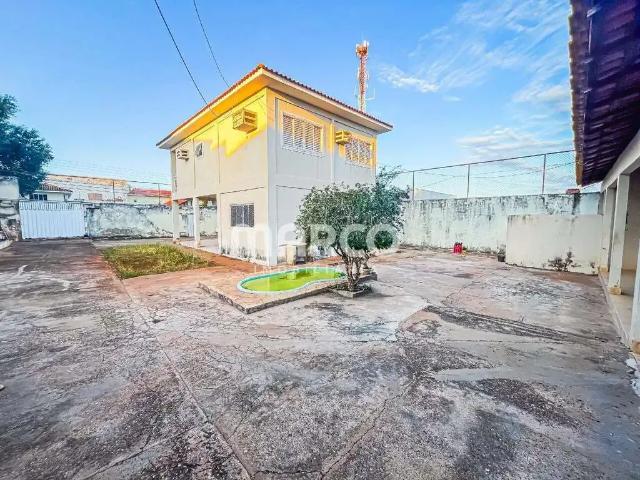 Casa / Sobrado Comercial para Locação em Cuiabá/MT Cidade Alta 3 Quartos