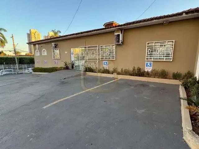 Casa / Sobrado Comercial para Locação em Cuiabá/MT Jardim Cuiabá