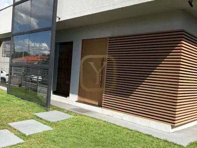Casa / Sobrado Comercial para Locação em Cuiabá/MT Jardim Shangri La