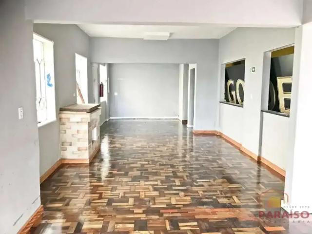Casa / Sobrado Comercial para Locação em Curitiba/PR Cabral 4 Quartos