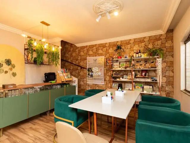 Casa / Sobrado Comercial para Locação em Curitiba/PR Cajuru