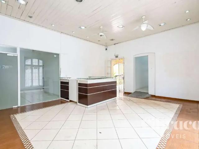 Casa / Sobrado Comercial para Locação em Curitiba/PR Centro