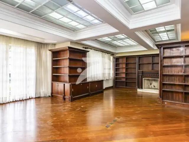 Casa / Sobrado Comercial para Locação em Curitiba/PR Centro
