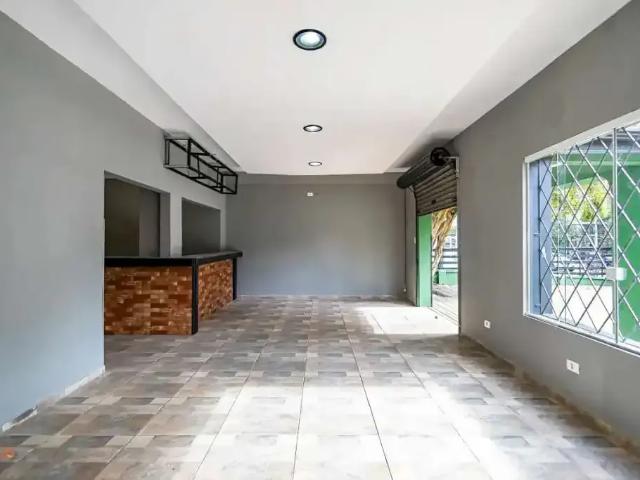 Casa / Sobrado Comercial para Locação em Curitiba/PR Água Verde 4 Quartos