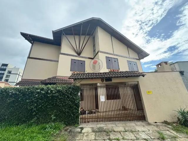 Casa / Sobrado Comercial para Locação em Curitiba/PR Água Verde 3 Quartos