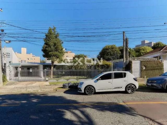Casa / Sobrado Comercial para Locação em Curitiba/PR Ahú