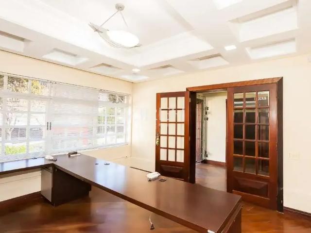 Casa / Sobrado Comercial para Locação em Curitiba/PR Alto da Glória