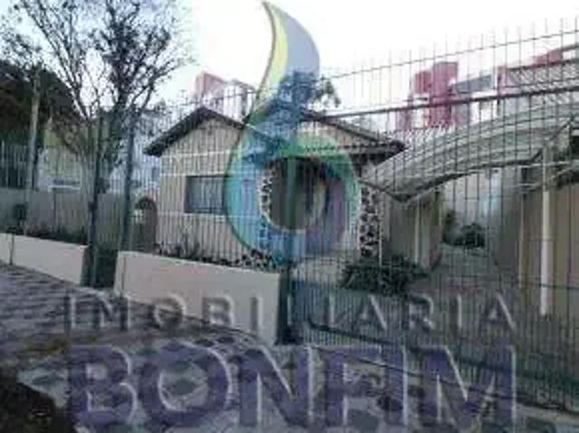 Casa / Sobrado Comercial para Locação em Curitiba/PR Alto da Glória 2 Quartos