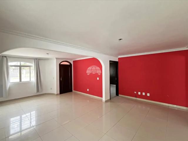 Casa / Sobrado Comercial para Locação em Curitiba/PR Boqueirão 10 Quartos