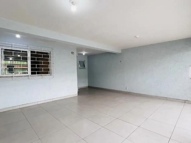 Casa / Sobrado Comercial para Locação em Curitiba/PR Boqueirão 3 Quartos