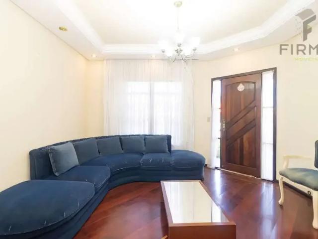 Casa / Sobrado Comercial para Locação em Curitiba/PR Boqueirão 3 Quartos