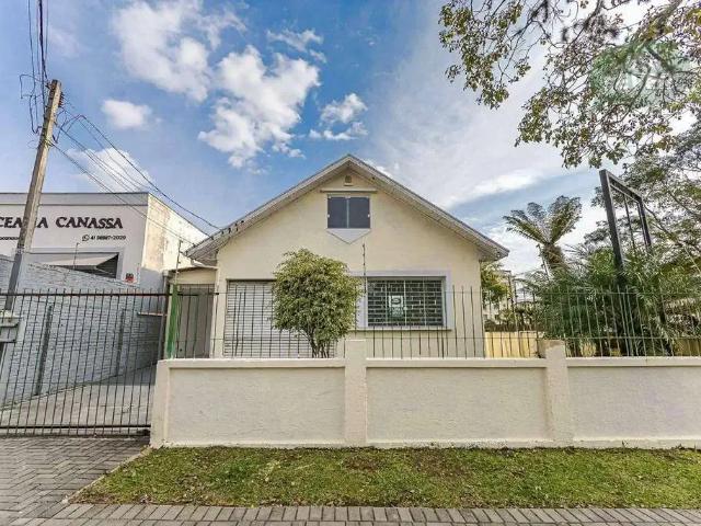 Casa / Sobrado Comercial para Locação em Curitiba/PR Bacacheri