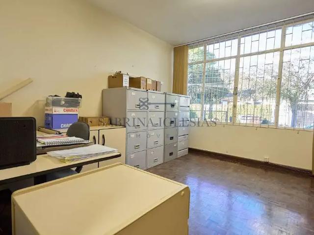 Casa / Sobrado Comercial para Locação em Curitiba/PR Hugo Lange 6 Quartos