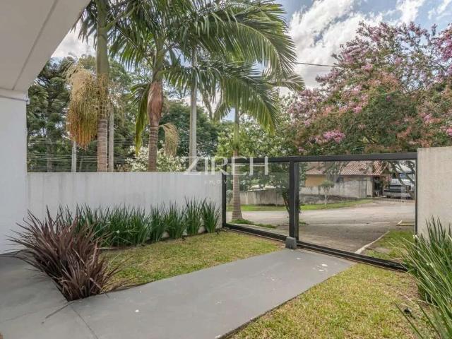 Casa / Sobrado Comercial para Locação em Curitiba/PR Mossunguê