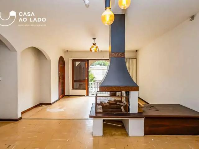 Casa / Sobrado Comercial para Locação em Curitiba/PR Mercês 3 Quartos