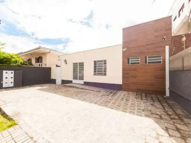 Casa / Sobrado Comercial para Locação em Curitiba/PR Mercês