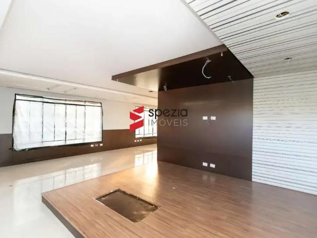 Casa / Sobrado Comercial para Locação em Curitiba/PR Santa Quitéria 5 Quartos