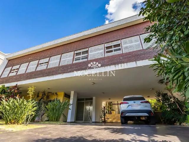 Casa / Sobrado Comercial para Locação em Curitiba/PR Seminário