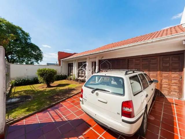 Casa / Sobrado Comercial para Locação em Curitiba/PR Seminário