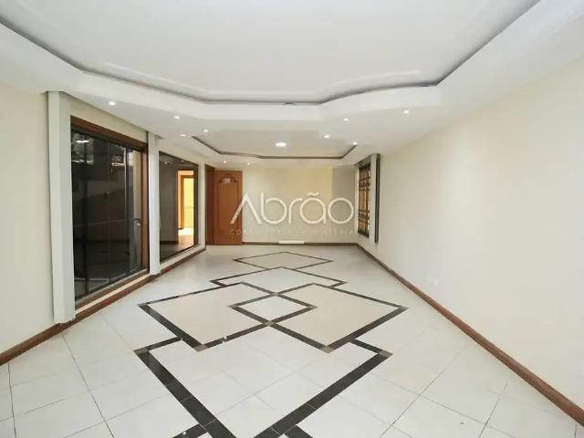 Casa / Sobrado Comercial para Locação em Curitiba/PR Seminário 5 Quartos