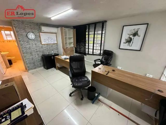 Casa / Sobrado Comercial para Locação em Curitiba/PR Seminário